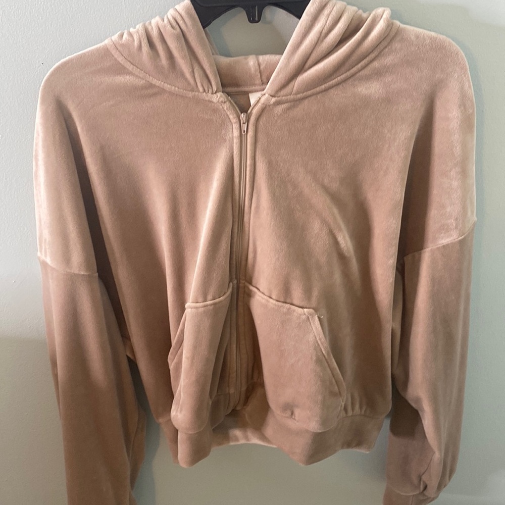 cropped fuzzy hoodie